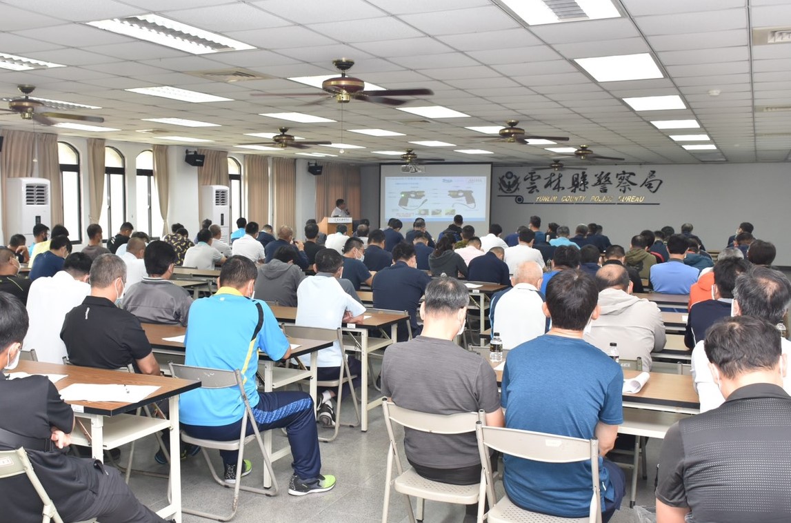 雲警第一線員警添利器　加強拋射式電擊器訓練 - https://www.watchmedia01.com