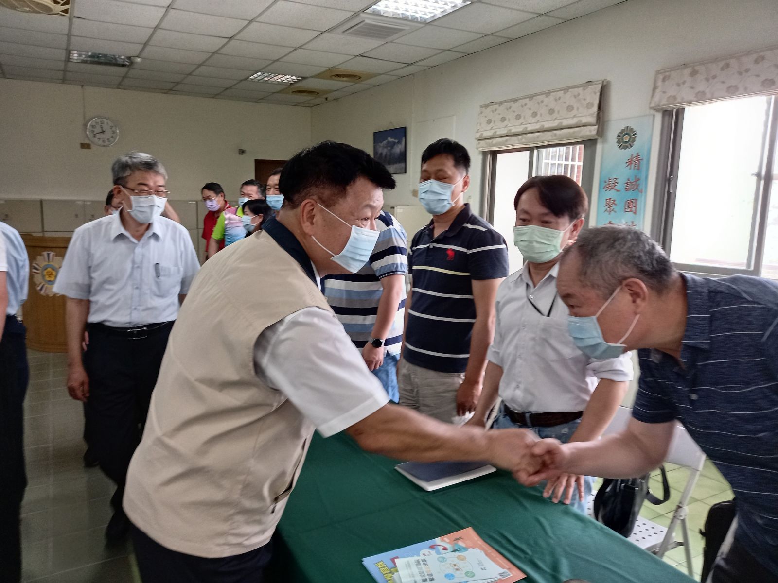 傾聽心聲　輔導會副主委李文忠與榮服處職員工座談　 - https://www.watchmedia01.com