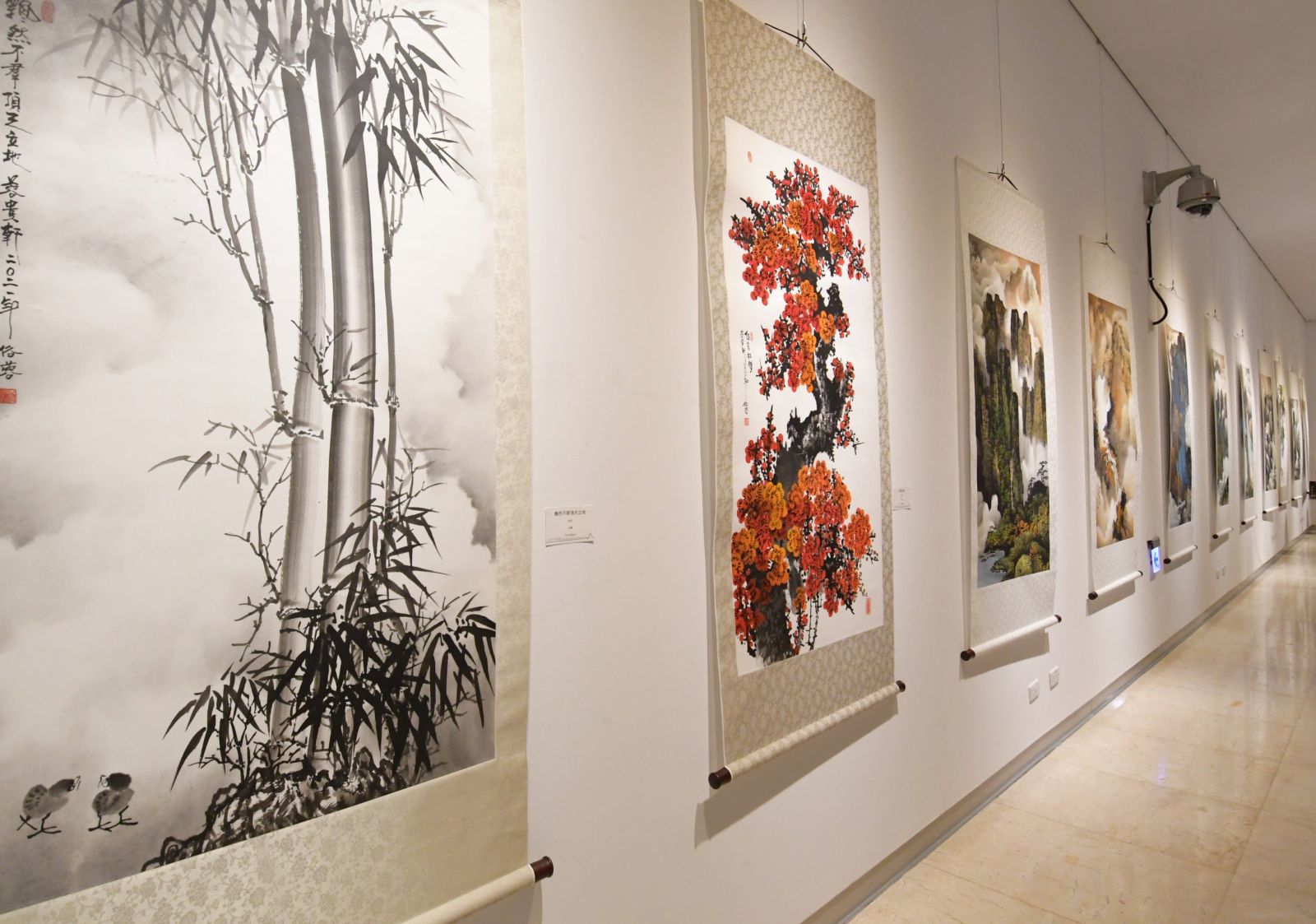 影／因夢想而美麗-陳俗蓉墨情山水澗水墨首次個展 - https://www.watchmedia01.com