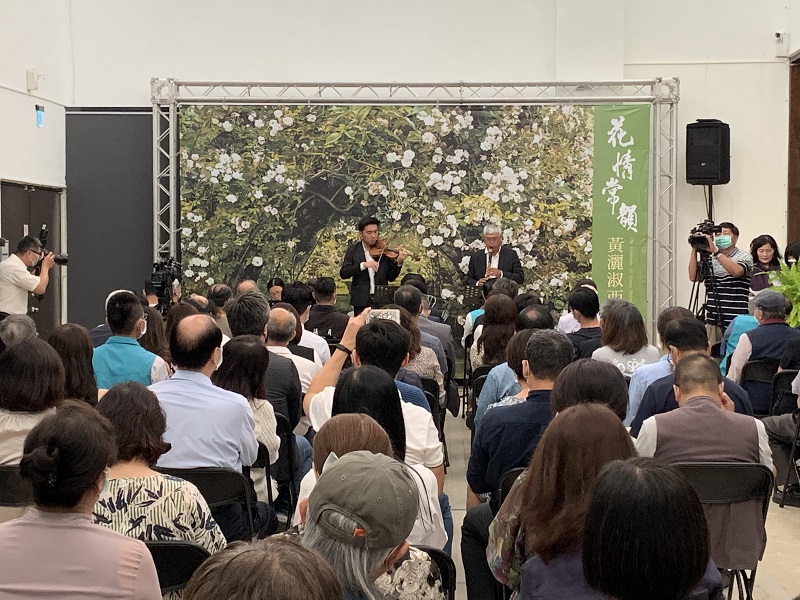 畫家黃灑淑「花情常韻」辦個展　精湛畫作賞者直呼療癒 - https://www.watchmedia01.com