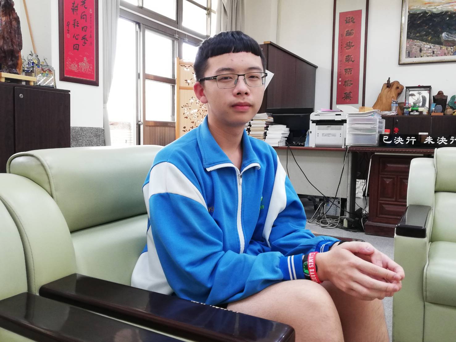 不知雞排滋味 罕見病生樂觀向學獲推總統教育獎 - https://www.watchmedia01.com