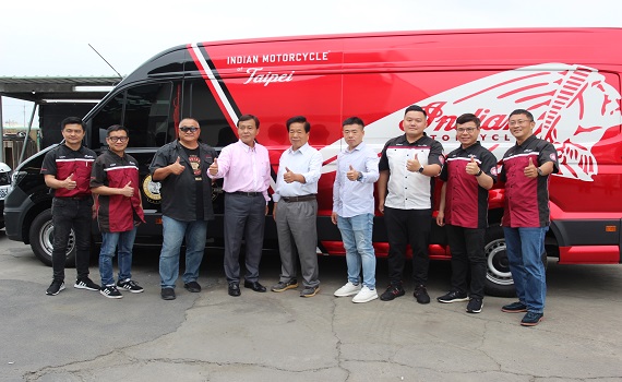 重機車友聯手做公益 充當車伕送高麗菜助弱勢 - https://www.watchmedia01.com