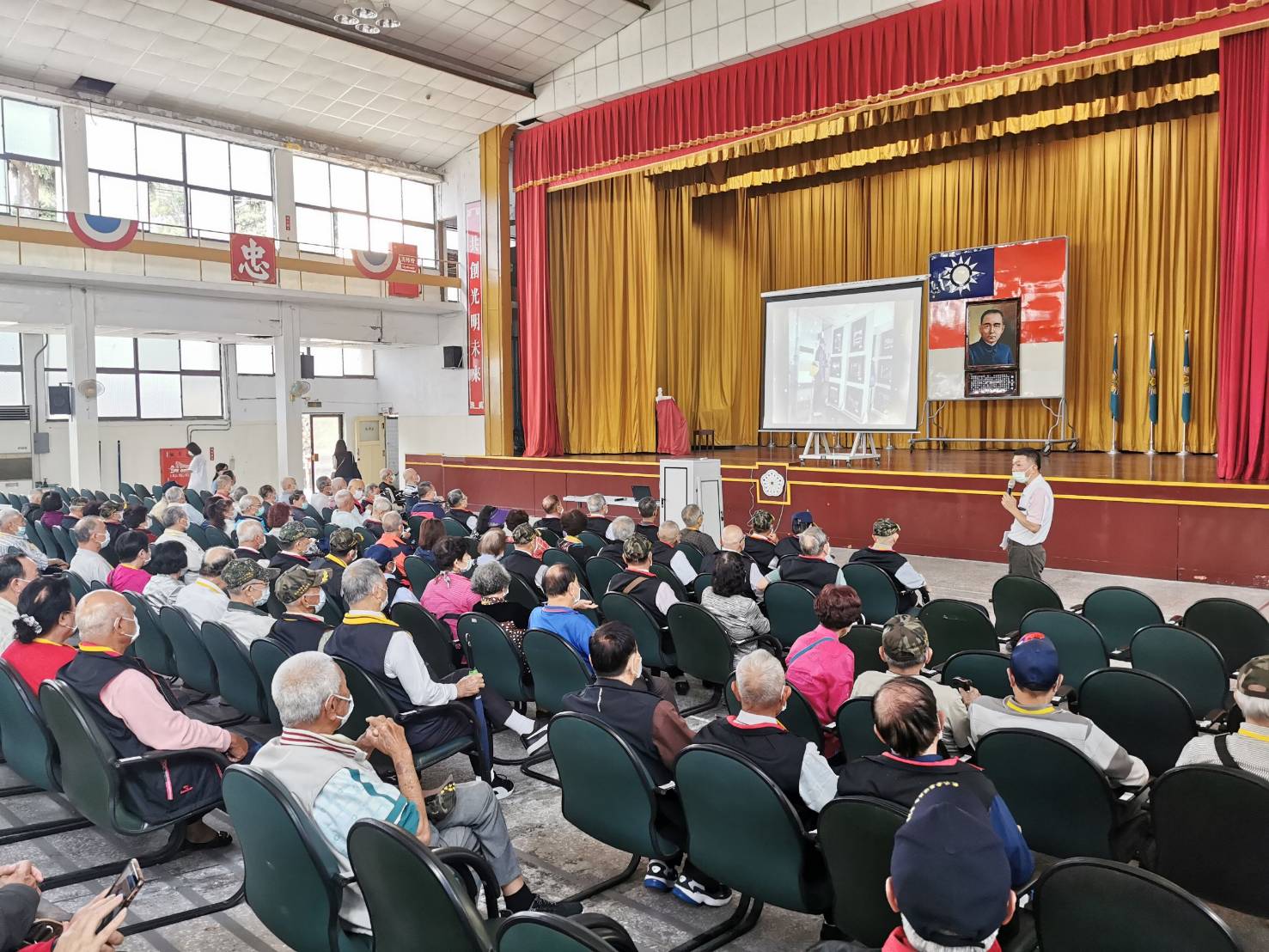 影／八二三戰役戰友總會揪團　慰訪彰化榮家頤養樂園 - https://www.watchmedia01.com