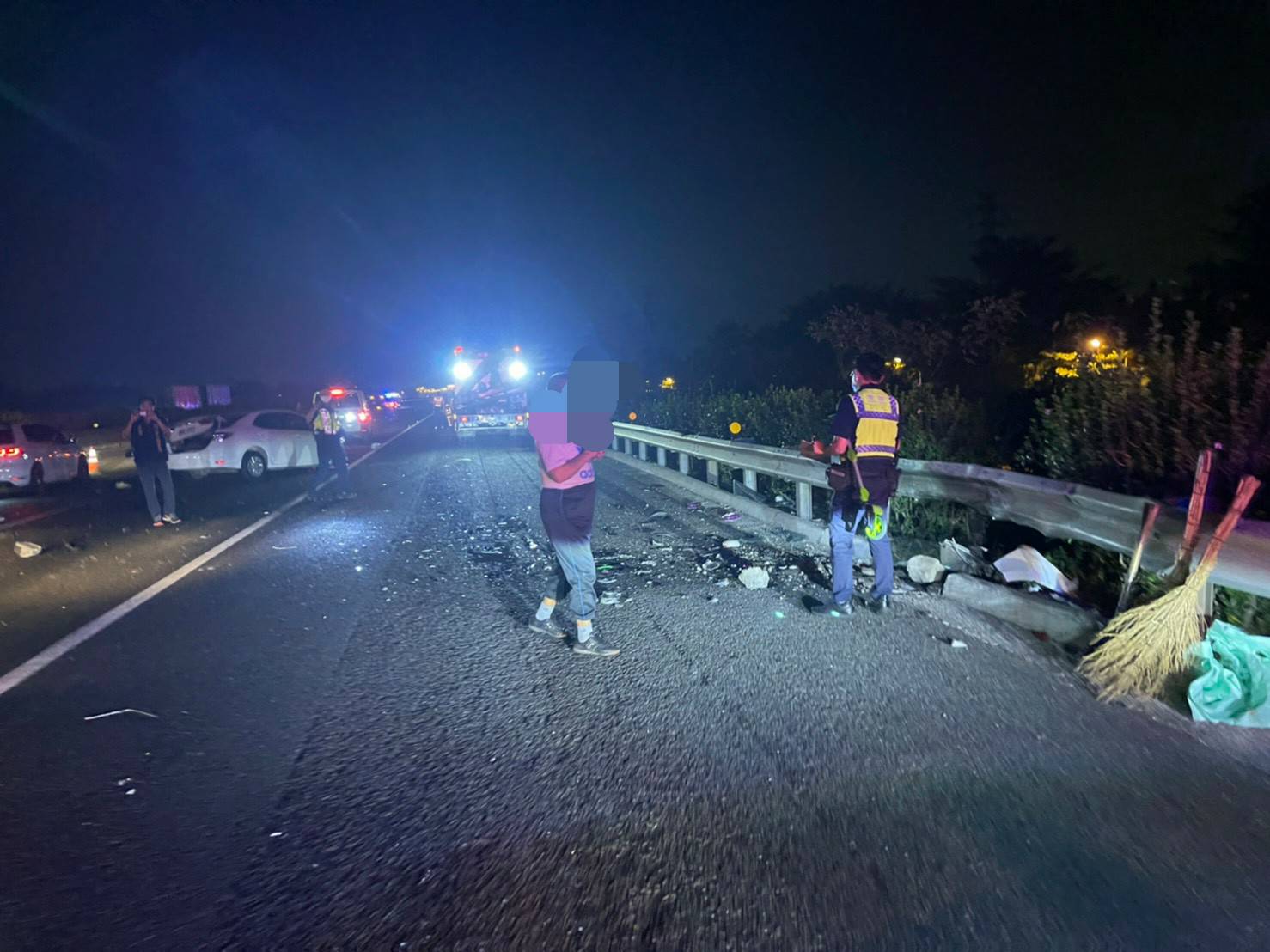 影／國道1號北斗路段六車連環撞　一噴飛至車道慘死 - https://www.watchmedia01.com