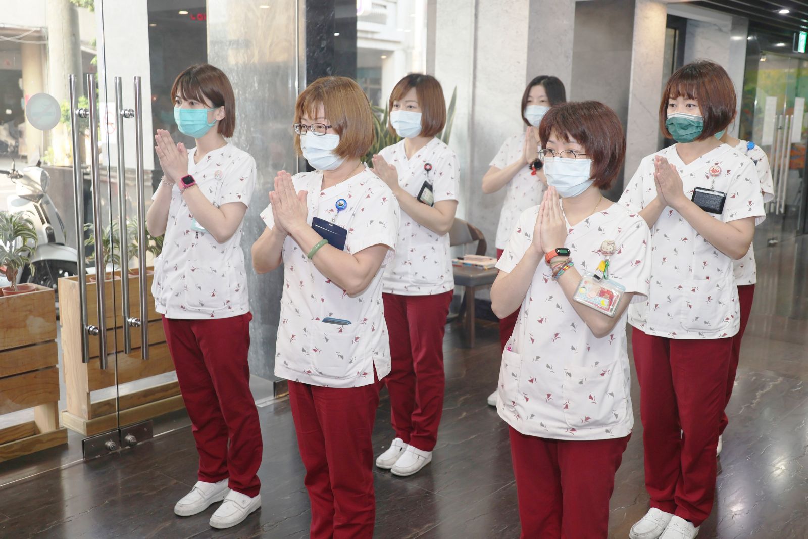 影／半線鄉親恭迎大甲媽、白沙屯媽　這醫院還拜醫療媽 - https://www.watchmedia01.com