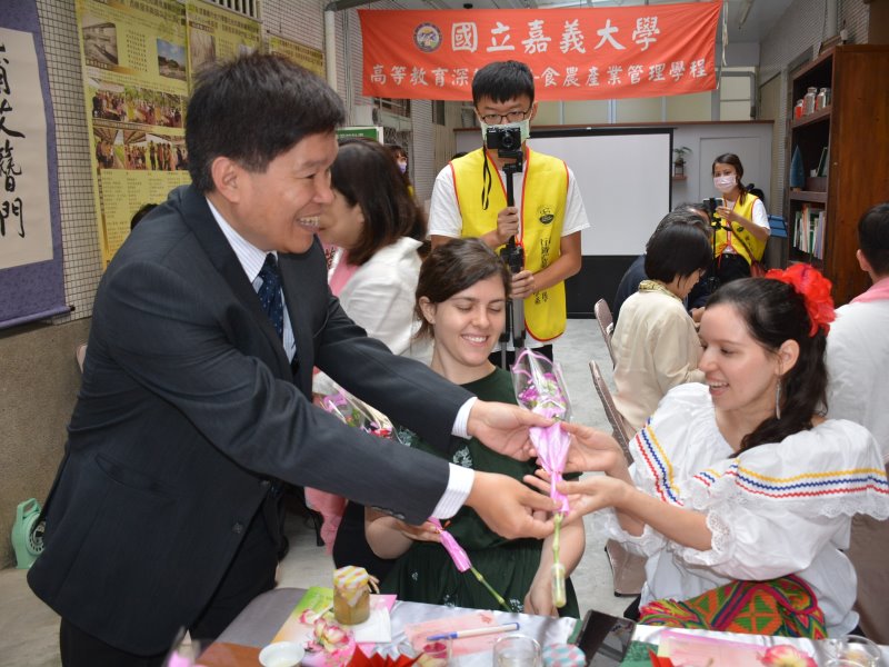 以茶入詩　豐富饗宴溫暖新住民的心 - https://www.watchmedia01.com