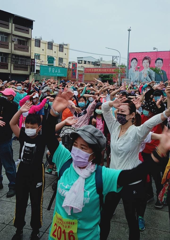 影／永靖鄉路跑復辦　35年來第一次停辦勾起不少人回憶 - https://www.watchmedia01.com