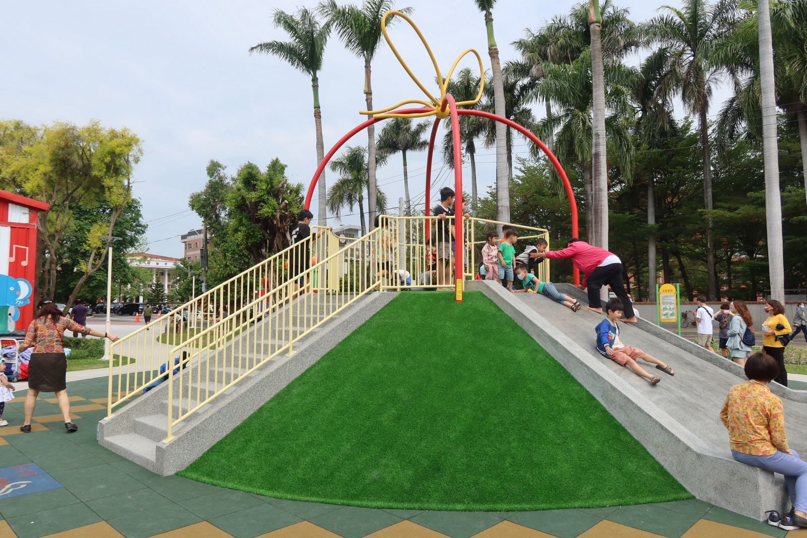 影／北斗興建玄璣公園　百年苦楝與榕樹成公園守護神 - https://www.watchmedia01.com