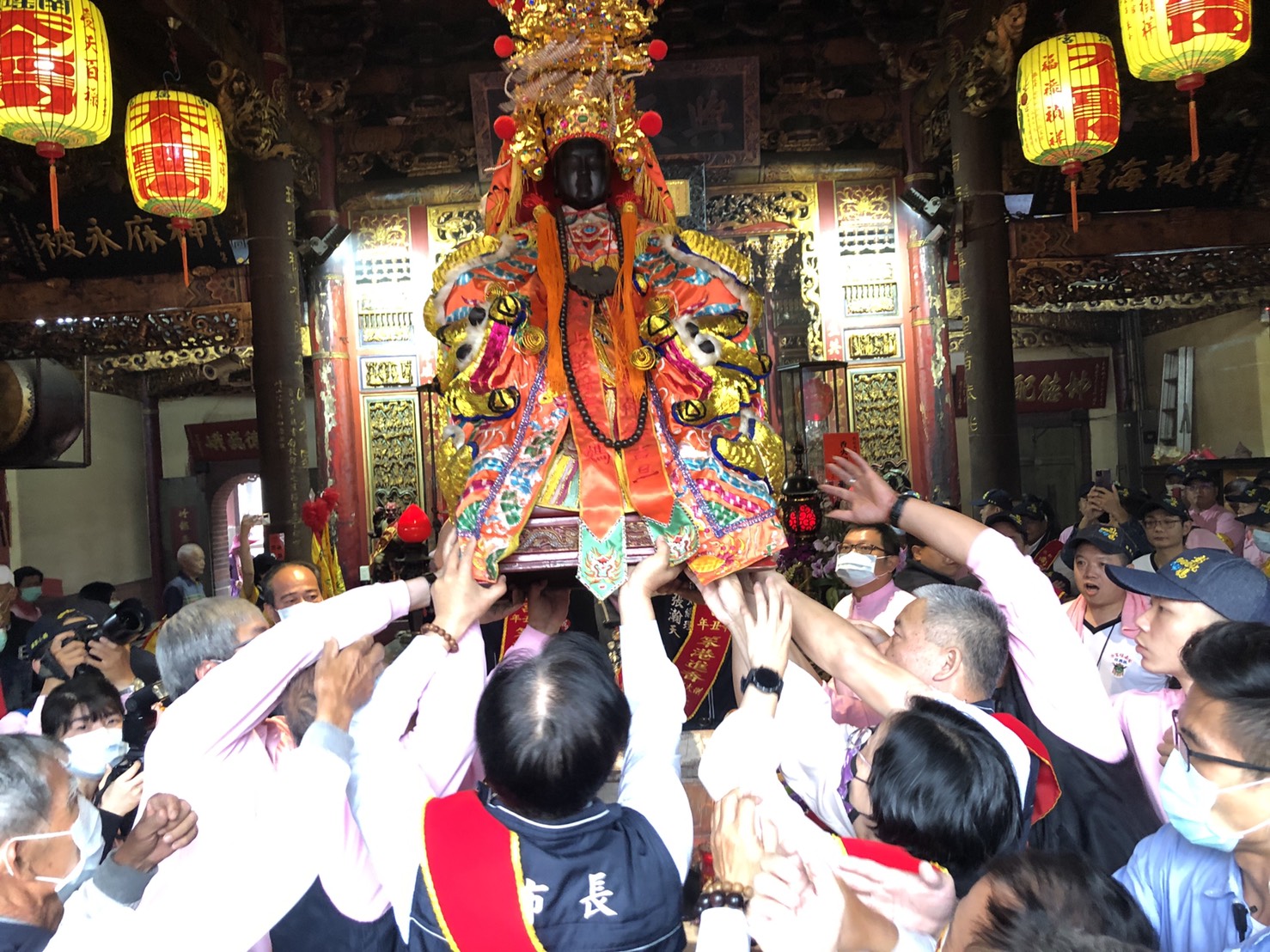 影／超神氣！南瑤宮三媽進香回鑾　神轎、萬人「潦溪」 - https://www.watchmedia01.com