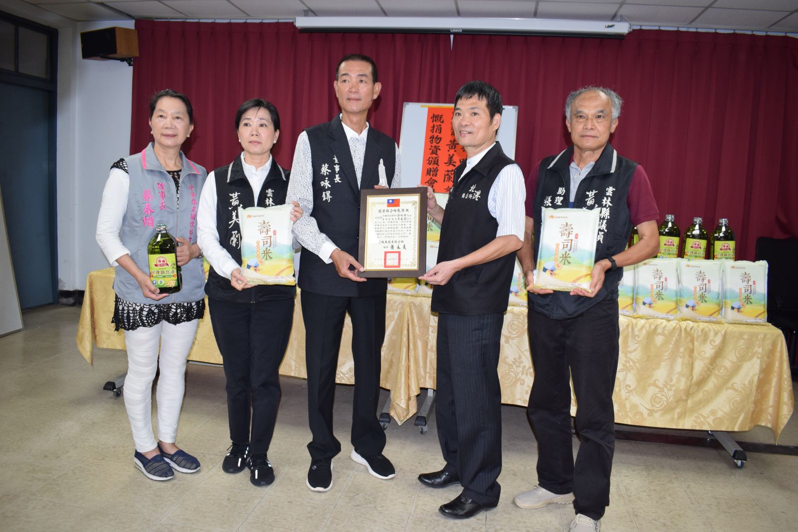 影／北港朝天宮董事長延續母愛慈悲心 捐贈南投、雲林一萬六千份物資 - https://www.watchmedia01.com