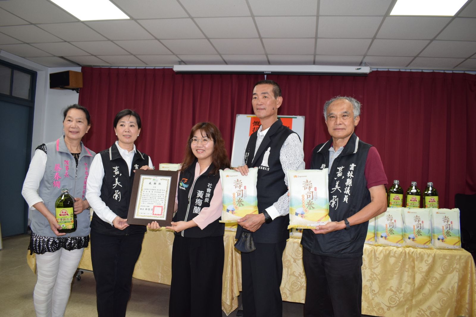 影／北港朝天宮董事長延續母愛慈悲心 捐贈南投、雲林一萬六千份物資 - https://www.watchmedia01.com