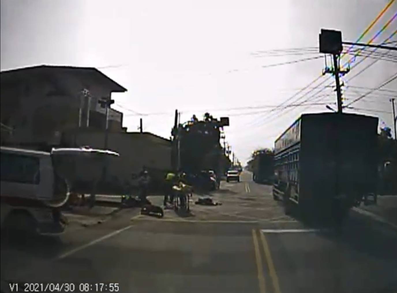 埔鹽鄉成功路汽車與電動機車擦撞車禍　釀二命危 - https://www.watchmedia01.com