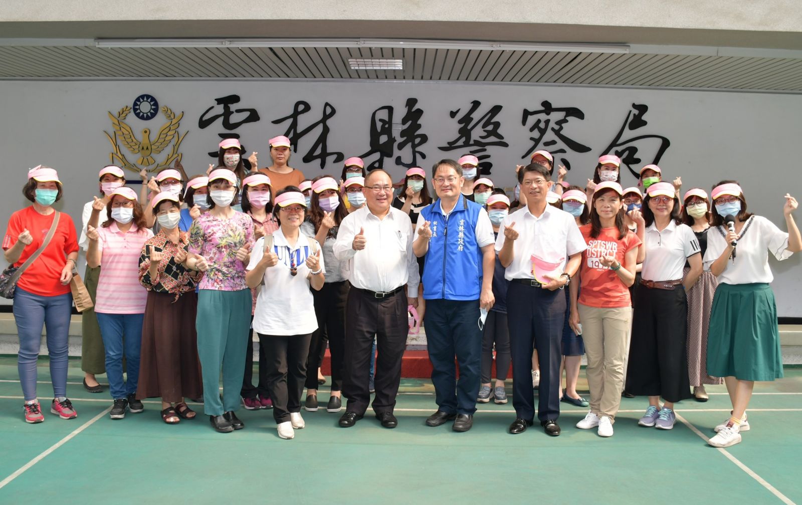 媽媽的愛永不止息　雲縣府秘書長與員警歡度母親節 - https://www.watchmedia01.com