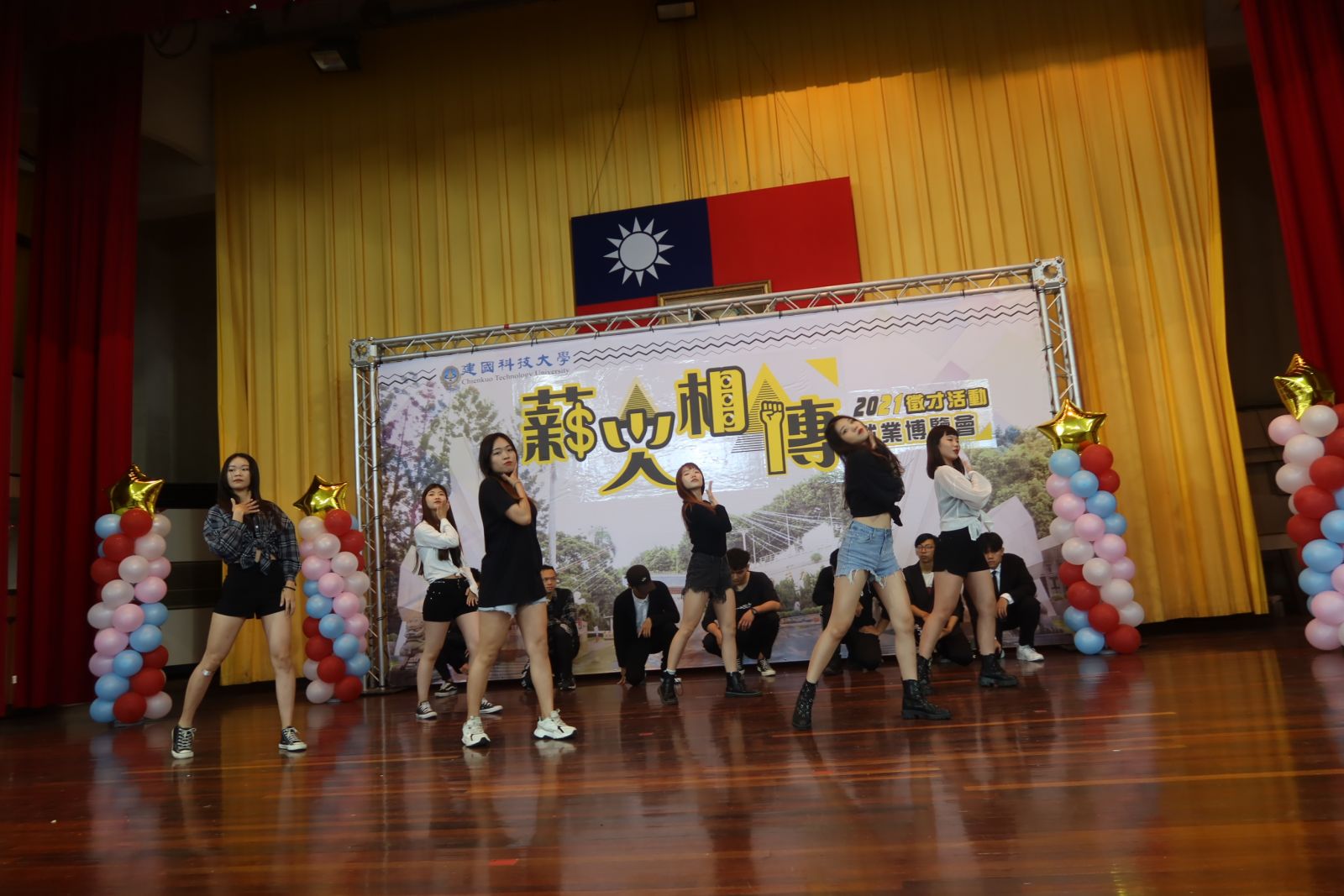 影／建國科大「2021薪火相傳就業博覽會」國軍招募受青睞 - https://www.watchmedia01.com