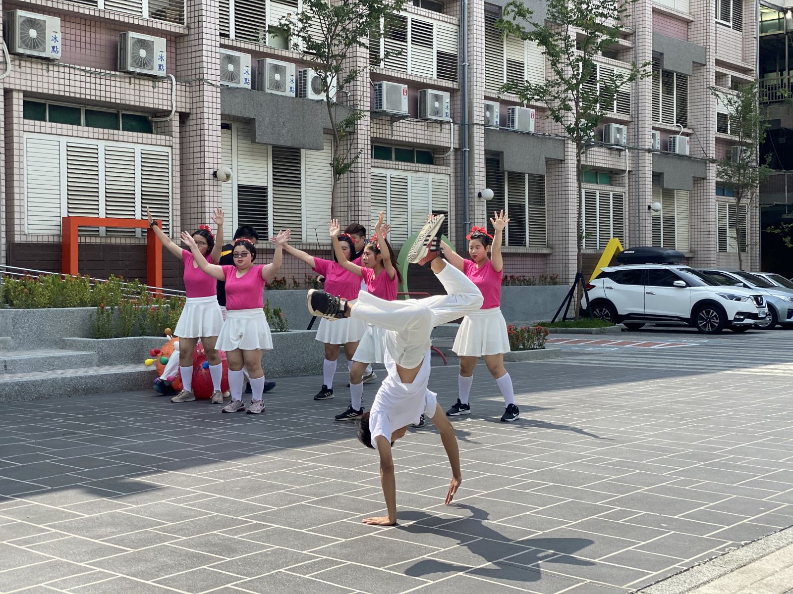 影／舞力全開，疫情離開！員家綜職科啦啦隊蟬聯第一 - https://www.watchmedia01.com