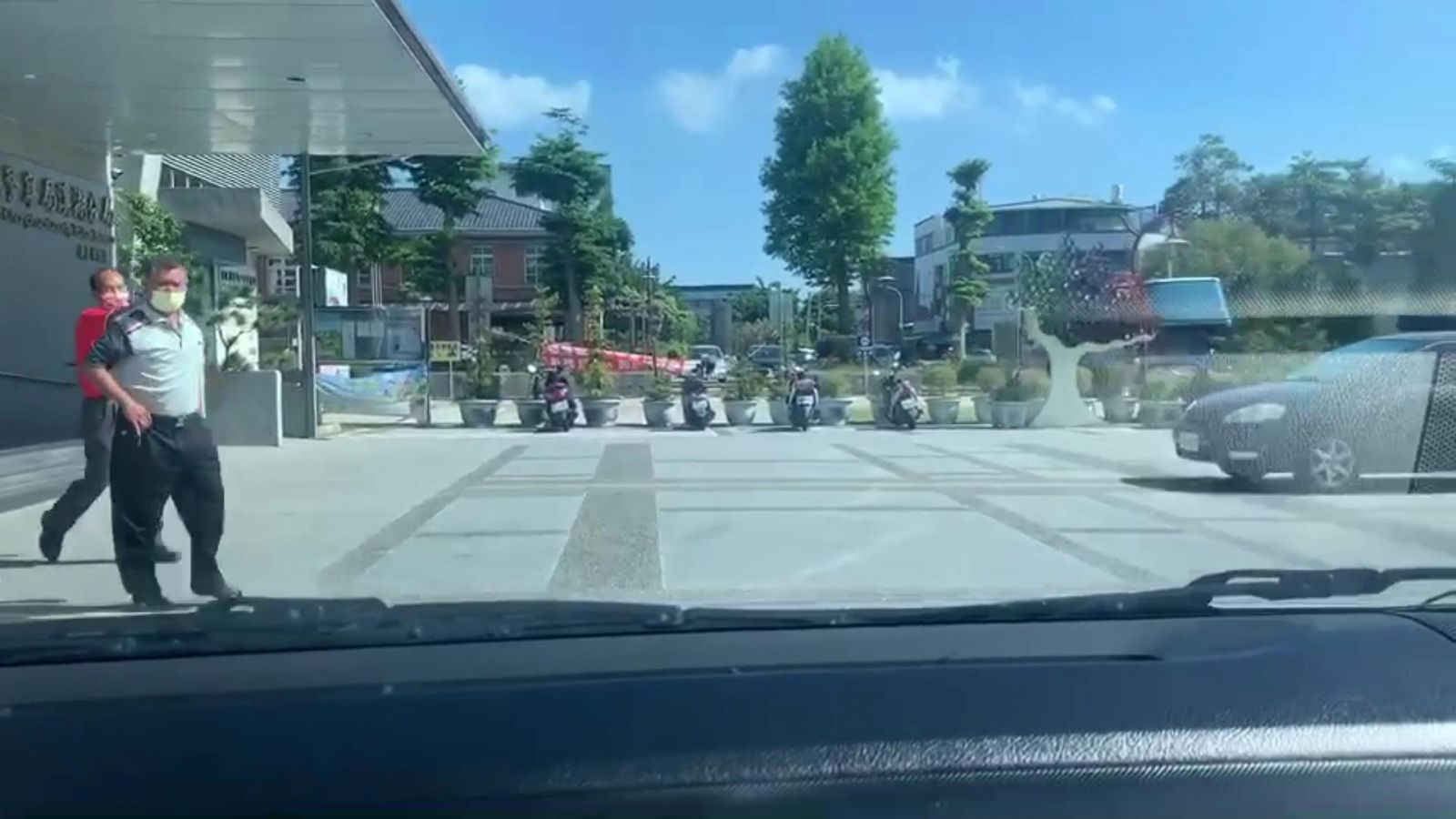 影／以宣傳廣播車放送確診消息　里長熱心過度觸法了 - https://www.watchmedia01.com