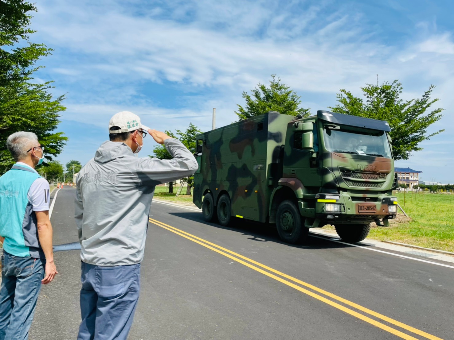 影／防堵疫情擴散　陸軍36化學兵群挺進埔心鄉消毒 - https://www.watchmedia01.com