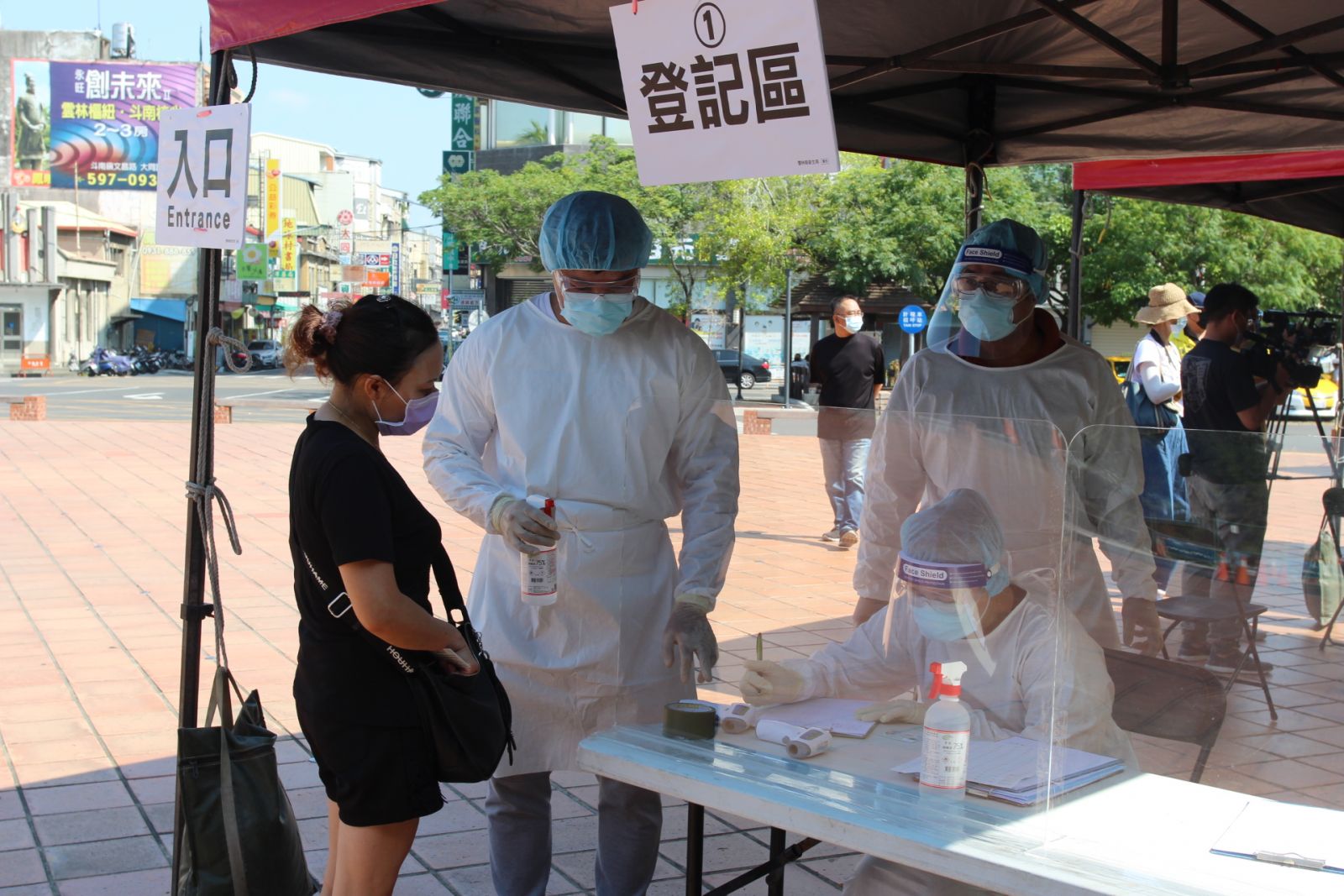 雲林啟動防疫快篩行動車 把關熱區返鄉守護縣民健康 - https://www.watchmedia01.com