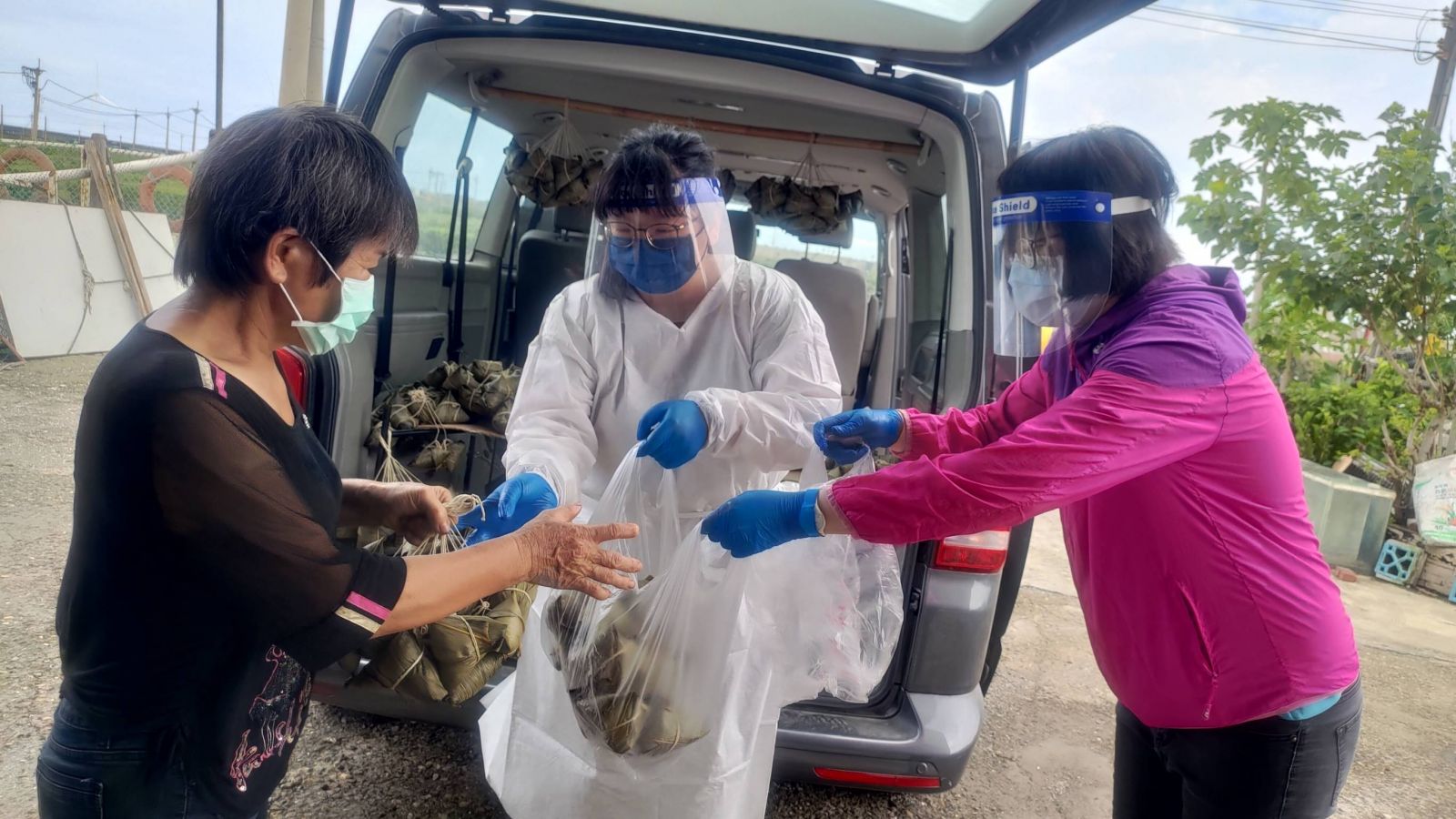 疫情檔不住溫情 育達千顆粽關懷家扶家庭 - https://www.watchmedia01.com