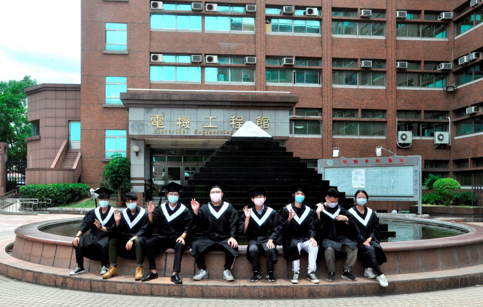 遠距畢典成為沒有典禮的畢業生　建國科大學生小失望 - https://www.watchmedia01.com