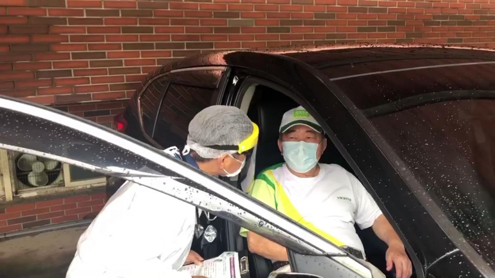 影／施打AZ疫苗免下車　彰化縣啟動疫苗得來速 - https://www.watchmedia01.com