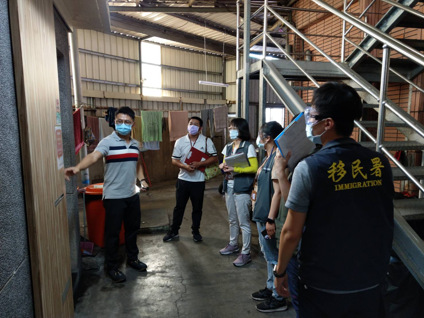 疫情持續嚴峻 移民署針對外來人口強力訪視稽查 - https://www.watchmedia01.com