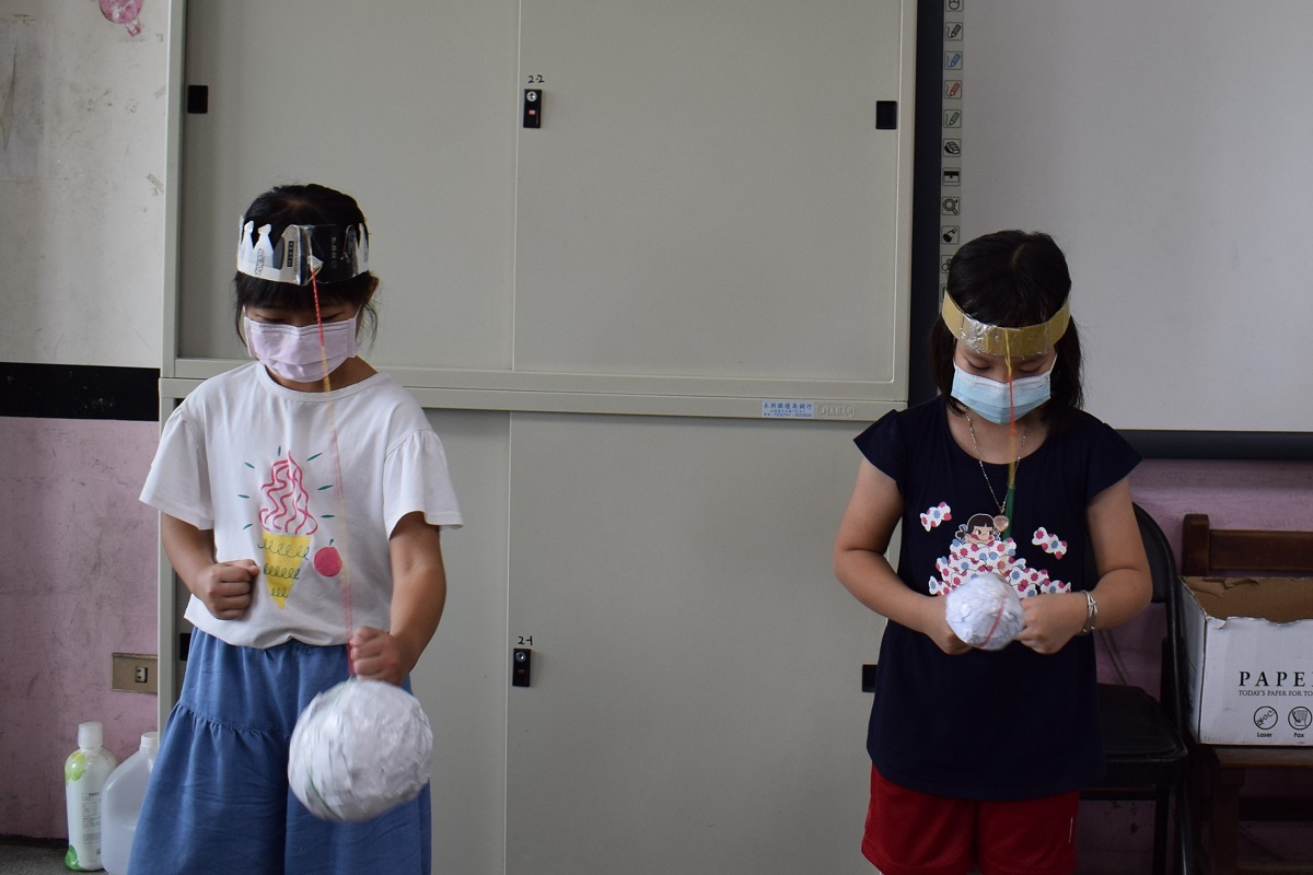 影／校園體育老師教你這樣做　防疫居家小球場 - https://www.watchmedia01.com