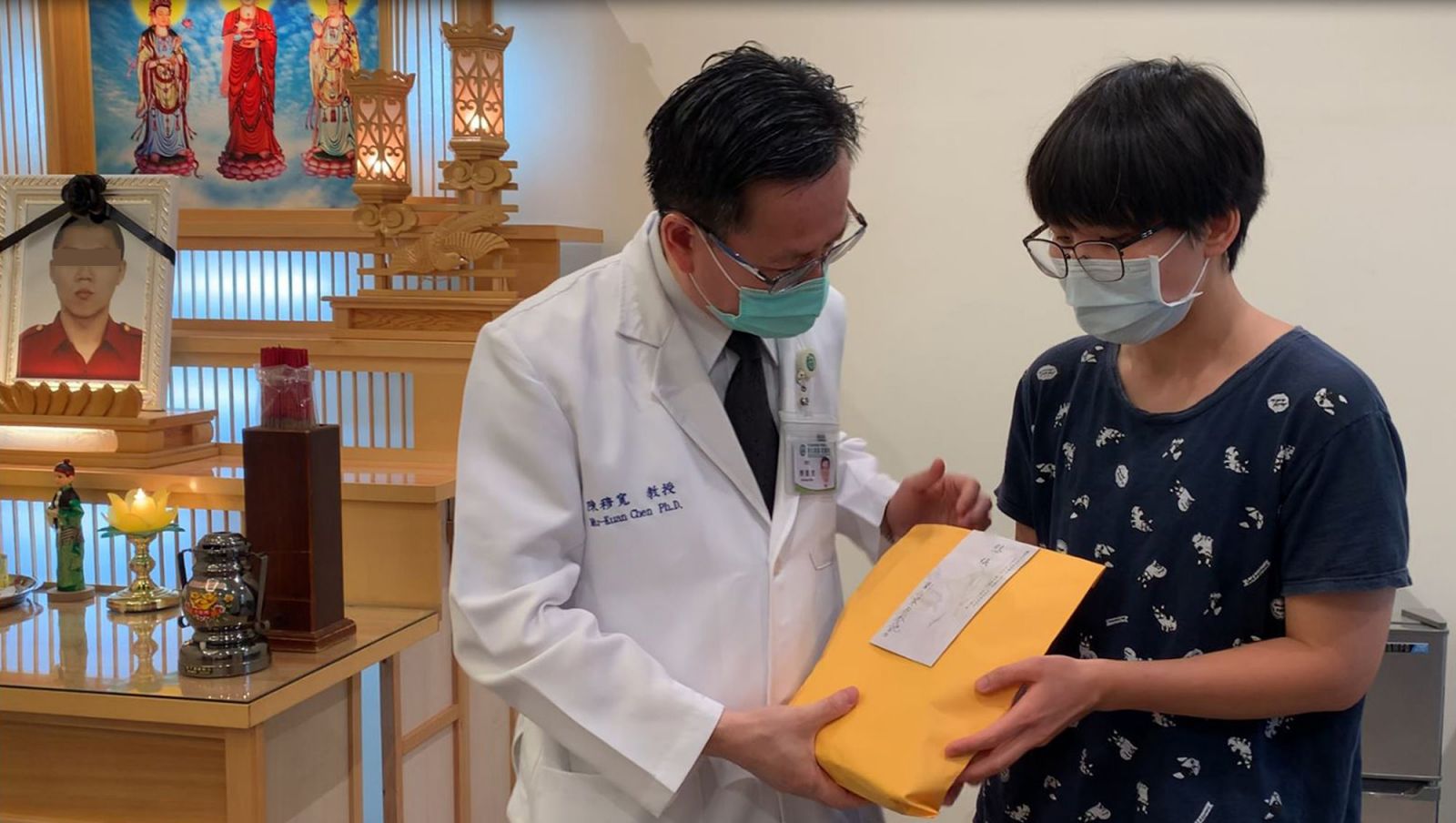 影／衝喬友大樓救火殉職　彰基醫護不捨暖男勇消 - https://www.watchmedia01.com