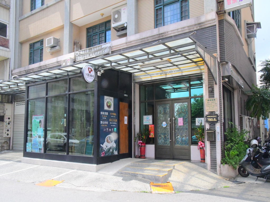 藍帶女孩的咖啡與蛋糕鼓勵青年創業 林世賢市長推薦家鄉好滋味 - https://www.watchmedia01.com
