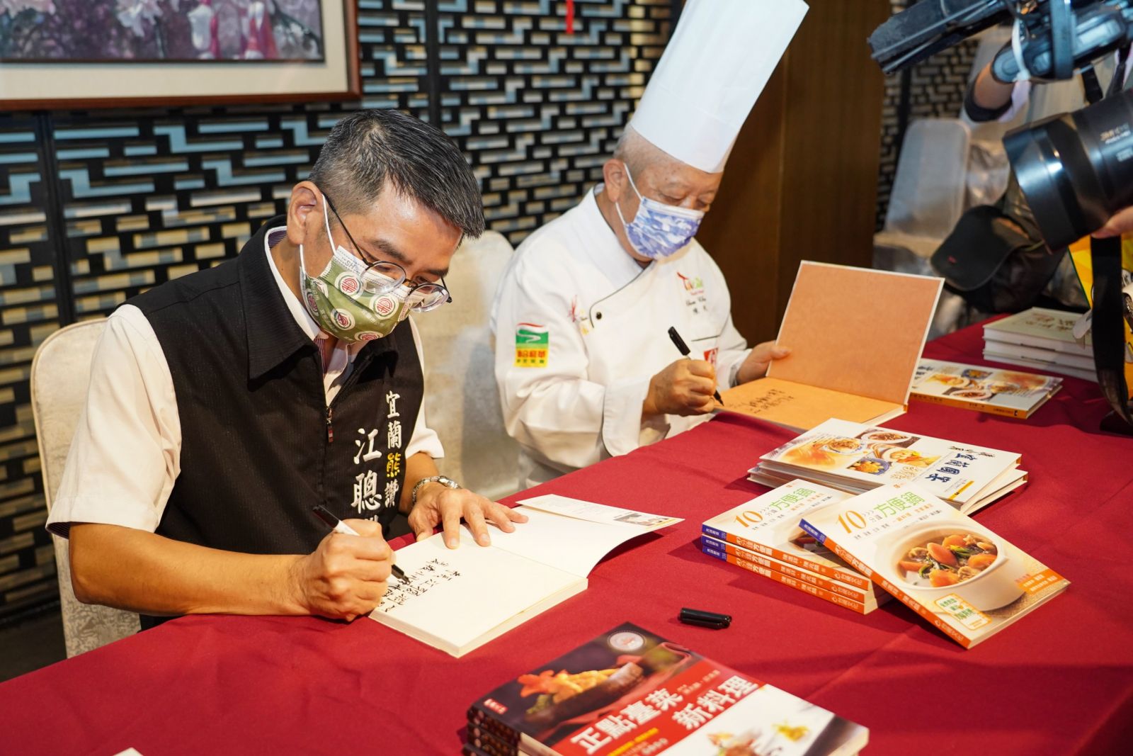 疫情宅在家 江聰淵邀民眾跟主廚學做菜還要送食譜 - https://www.watchmedia01.com