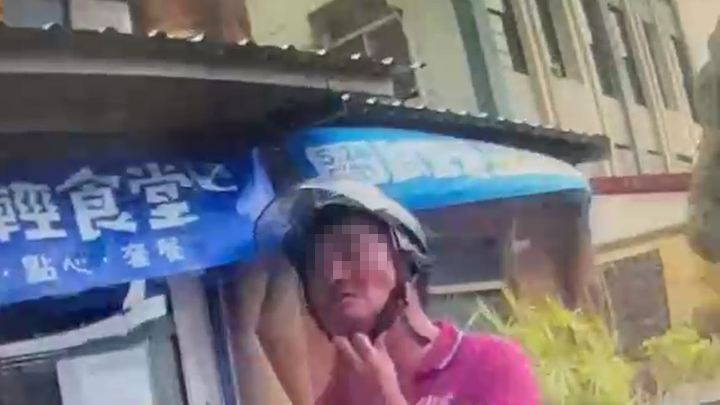 自行微解封！通緝犯口罩戴下巴 高市警盤查露餡 - https://www.watchmedia01.com