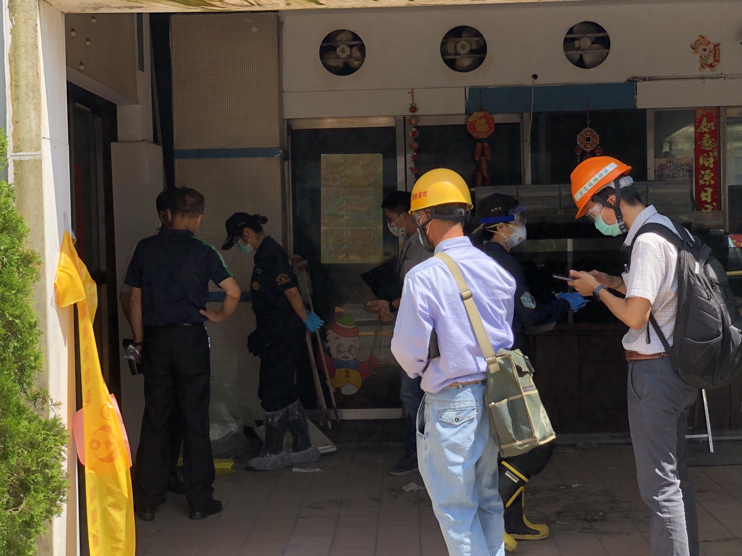 影／防疫旅館電線走火？檢警勘驗喬友大樓火警現場找真相 - https://www.watchmedia01.com