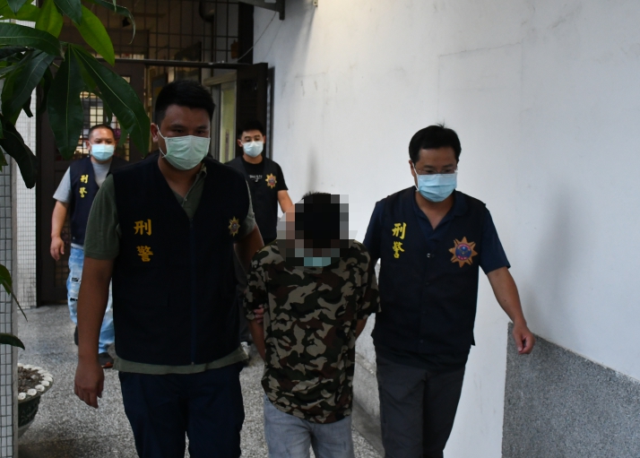 無視疫情包棟狂歡風聲走漏債主擄人逼債 警方攻堅逮8惡煞 - https://www.watchmedia01.com