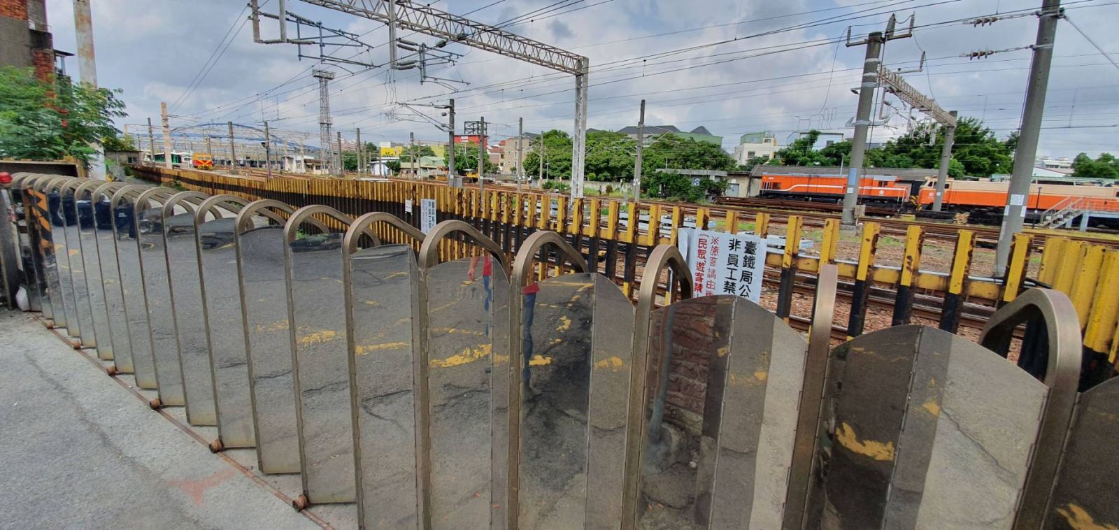彰化火車站祕密通道入口不設防　台鐵：通道僅供員工通行 - https://www.watchmedia01.com
