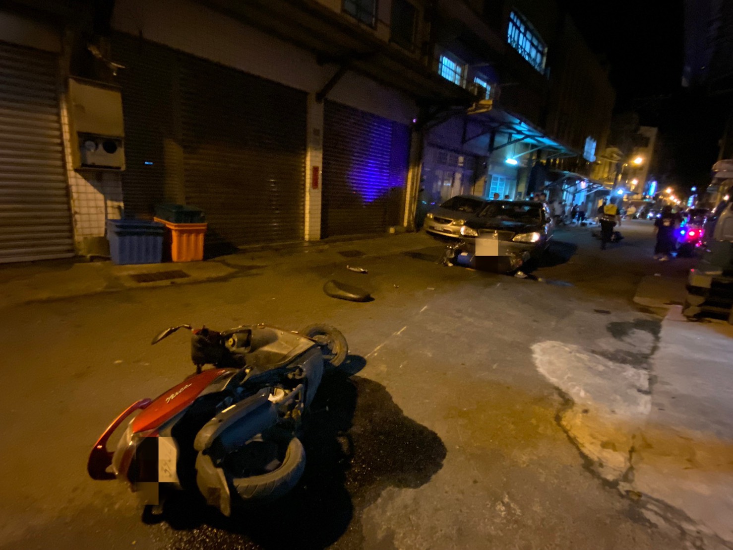 無照男酒駕闖禍連環撞 汽機車民宅全遭殃 - https://www.watchmedia01.com
