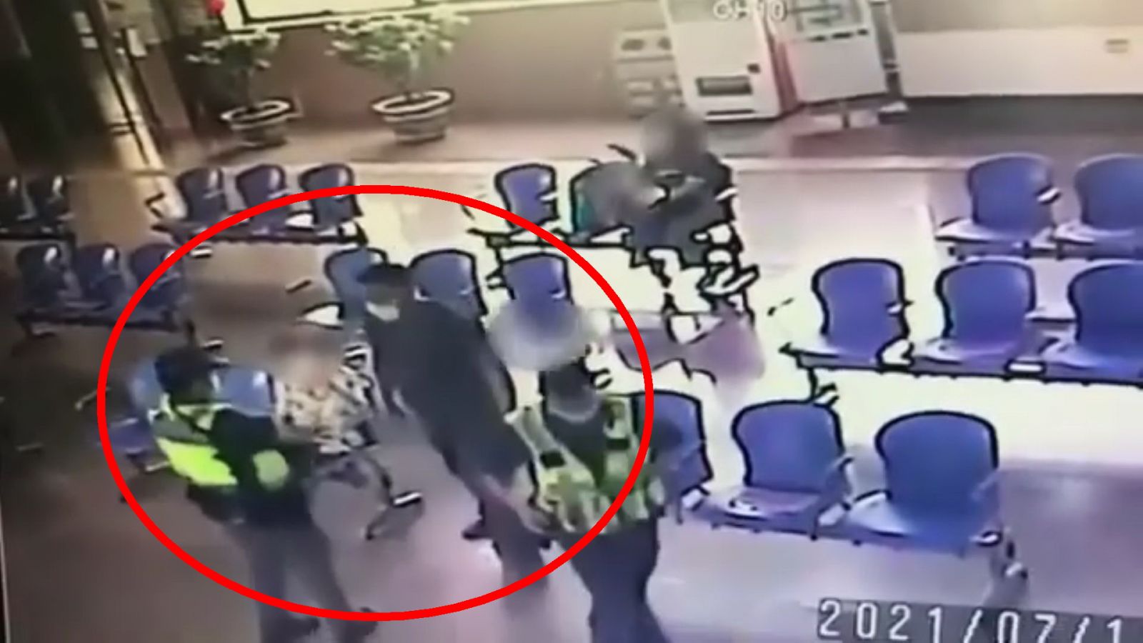 影／人瑞嬤想女兒　欲搭火車北上波麗士急攔截 - https://www.watchmedia01.com