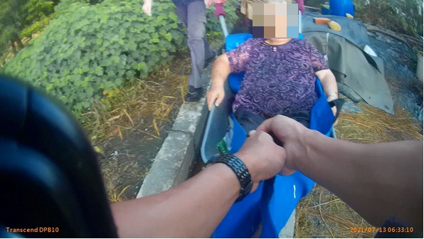 影／差一點晚七天才回家　失智嬤跌落芭樂園田溝獲救脫困 - https://www.watchmedia01.com