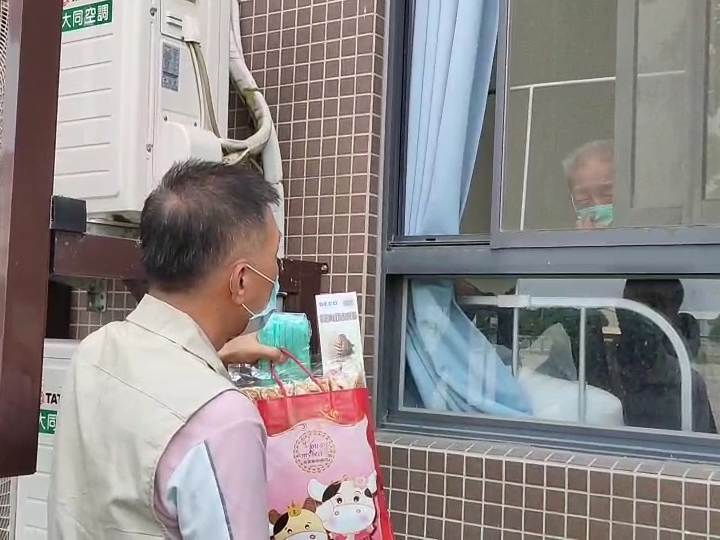 彰化榮家致贈防疫關懷包　慰問探親返台檢疫長輩 - https://www.watchmedia01.com
