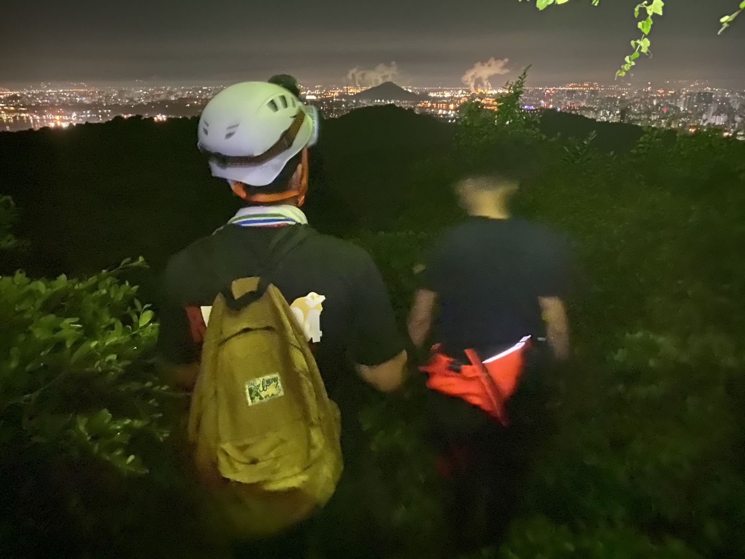 直擊／【柴山百慕達】暗夜暴雨傳微弱女聲《我在這裡》　21小時驚魂警消披荊助「脫困」 - https://www.watchmedia01.com