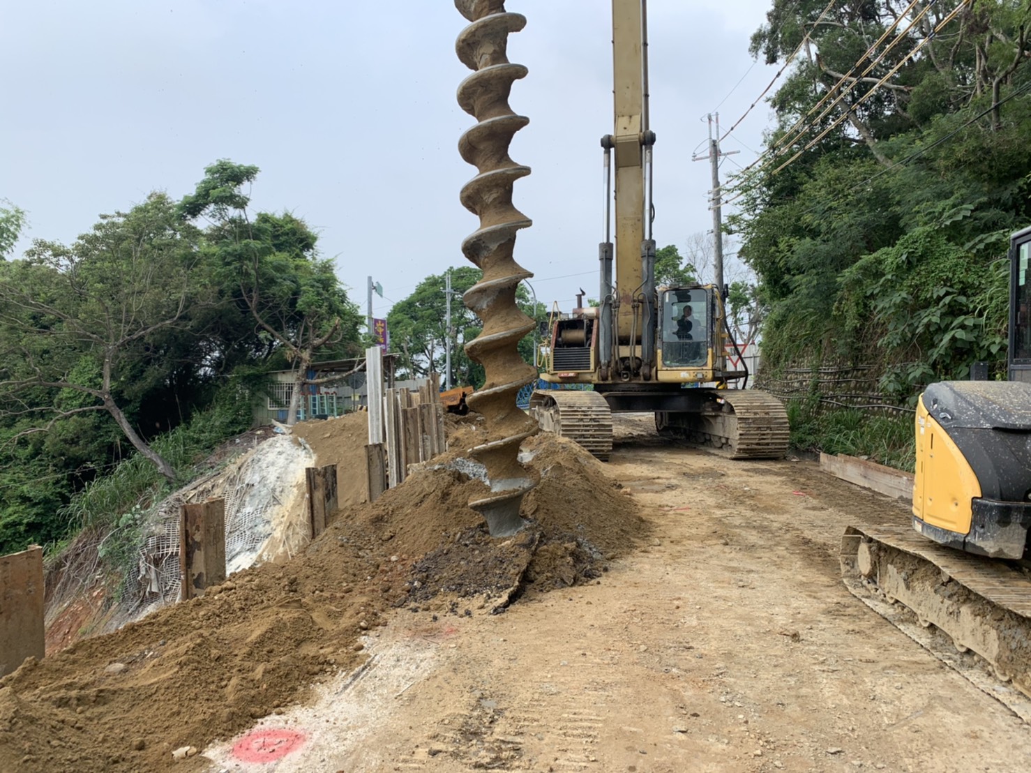 影／煙花颱風來襲　三芬路路基掏空搶險工務處上緊發條 - https://www.watchmedia01.com