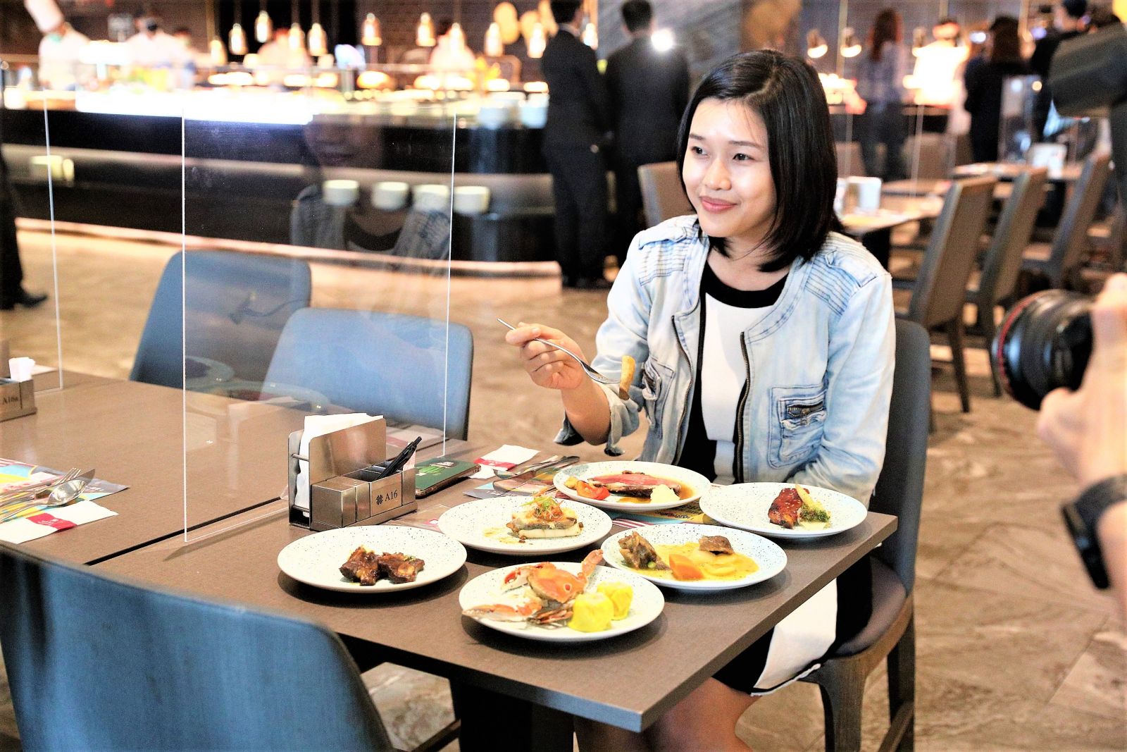 【觀美食】漢來海港7/30恢復內用營業 《自助取餐》改以桌號夾點餐方式 - https://www.watchmedia01.com