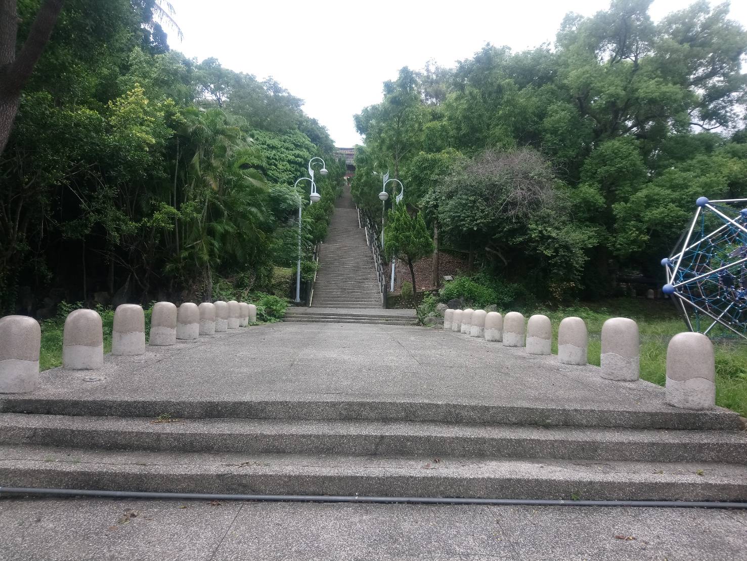 重現百果山昔日風華　觀光遊憩設施及環境整建動工 - https://www.watchmedia01.com