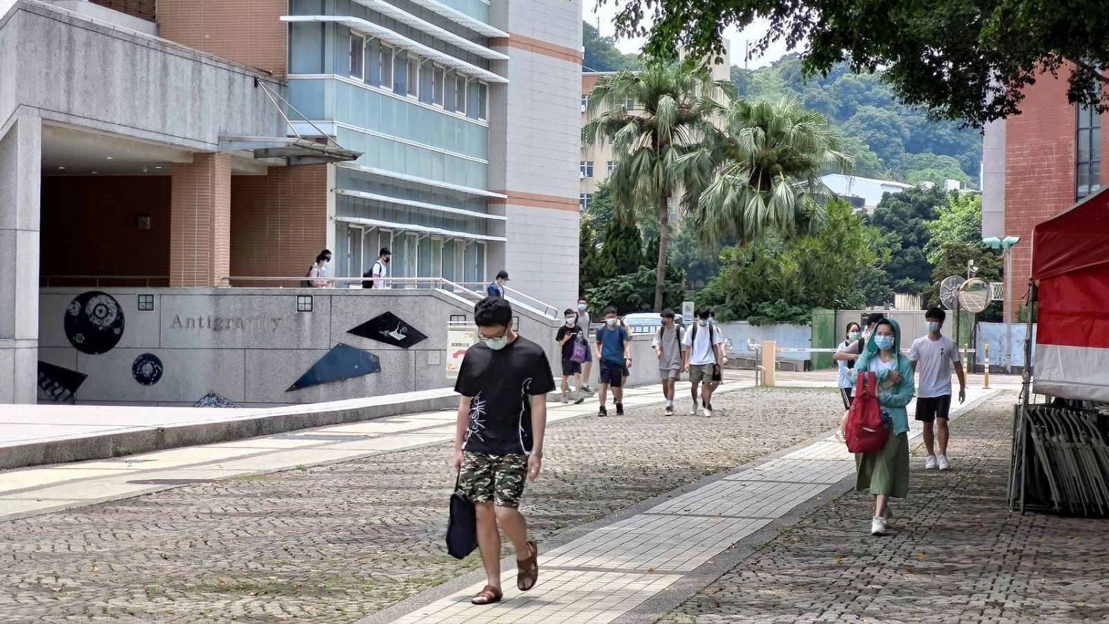 指考第二天　考生流鼻涕撕試題本擦手　彰化三考區9件違規68人缺考 - https://www.watchmedia01.com