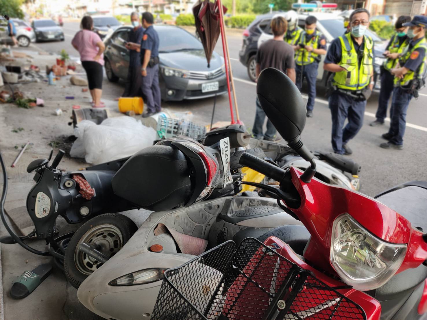 影／家暴夫駕車高速撞妻　飆罵「討客兄」 - https://www.watchmedia01.com