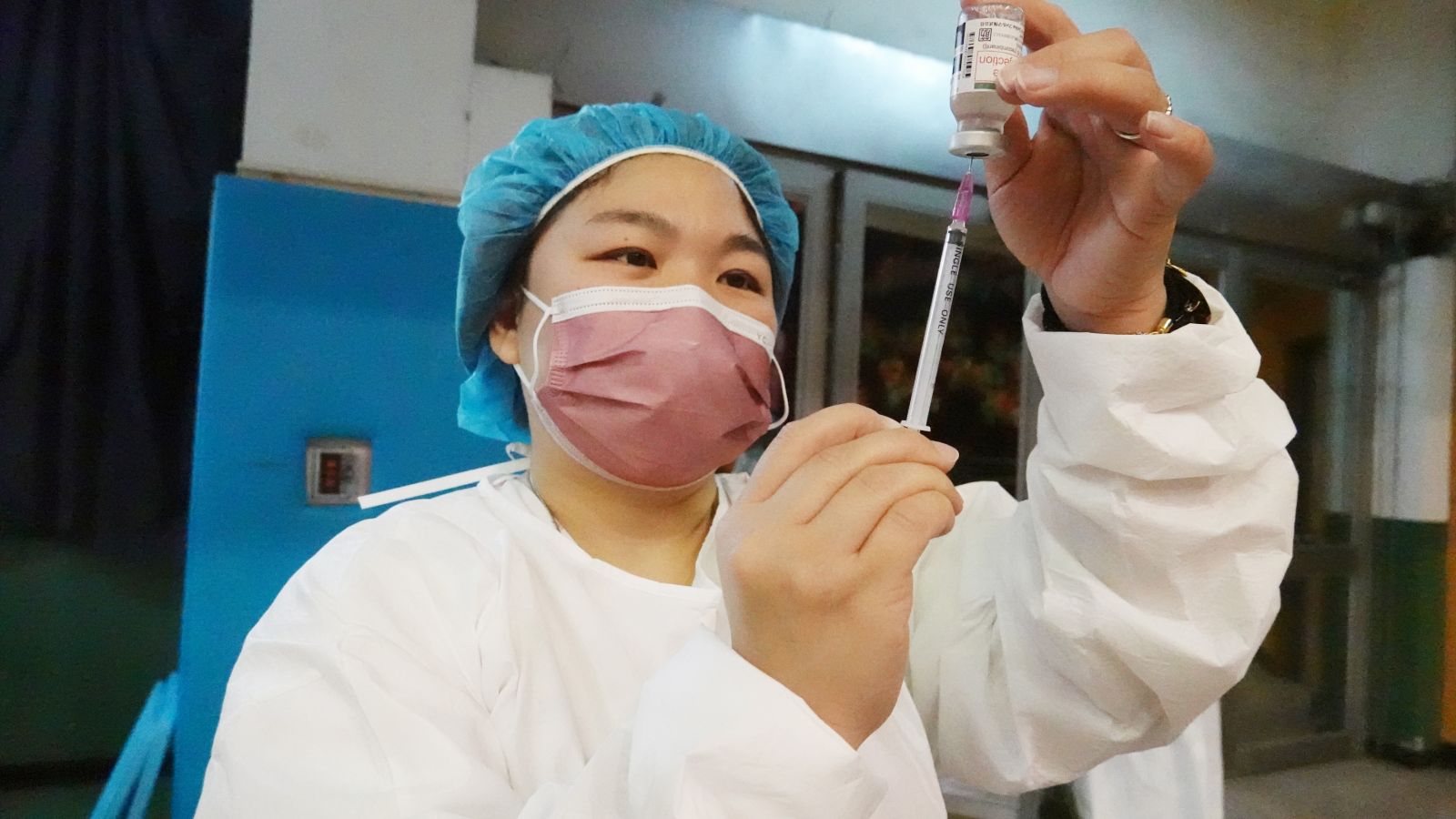 影／接種疫苗手腳快衛教強　護理師自己卻超怕打針 - https://www.watchmedia01.com