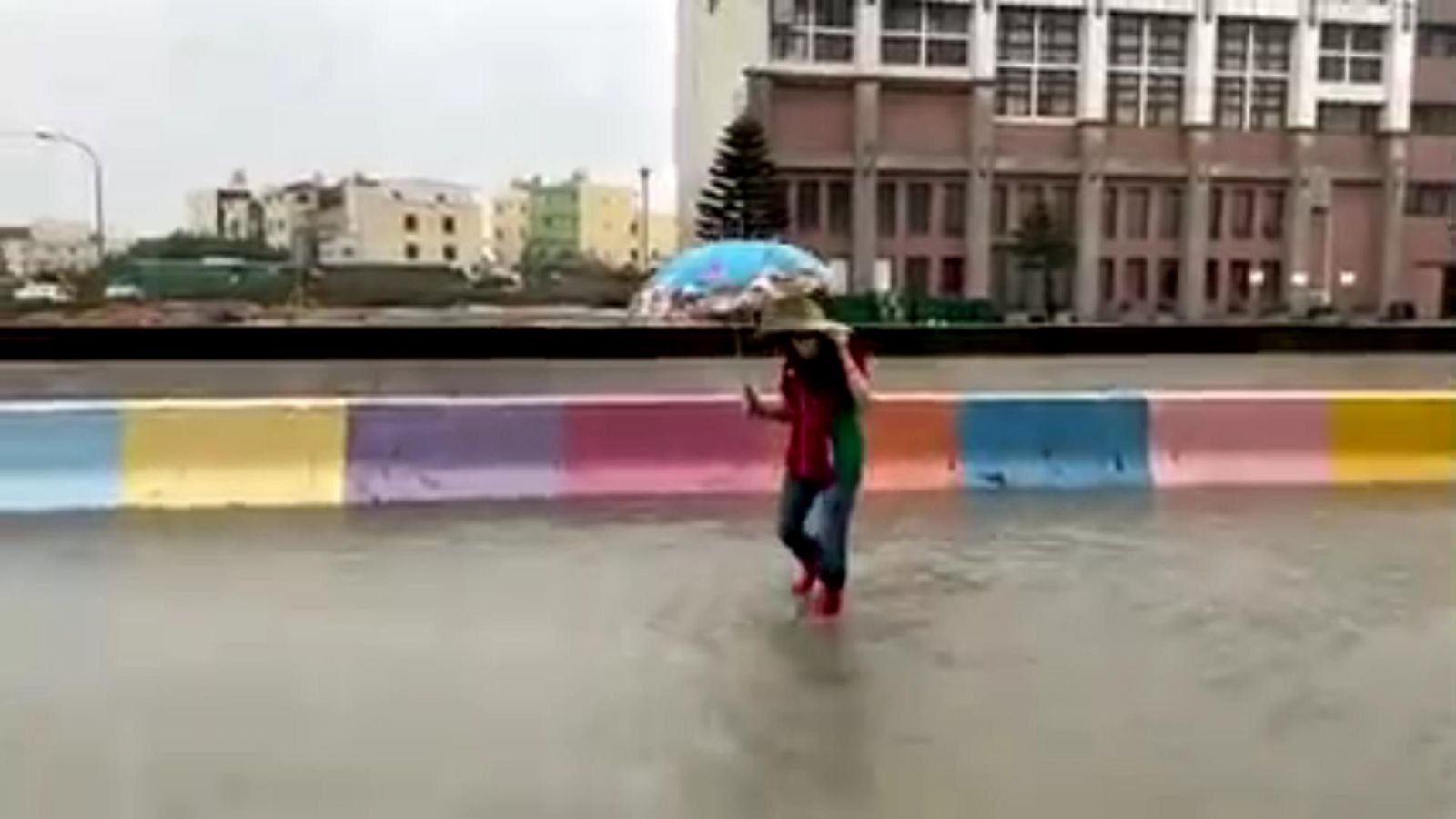 影／豪雨猛轟！北彰化水淹汪洋一片 - https://www.watchmedia01.com