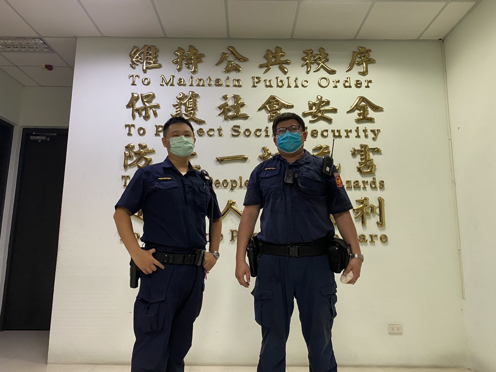 影／鬼門關將開好兄弟提前溜出來？婦人凌晨受困電梯嚇出一身冷汗 - https://www.watchmedia01.com