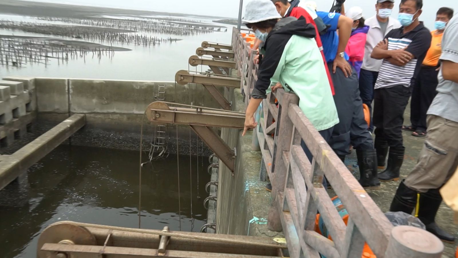 影／為雲林沿海鄉鎮淹水把脈　蘇治芬邀署長賴建信會勘災區 - https://www.watchmedia01.com