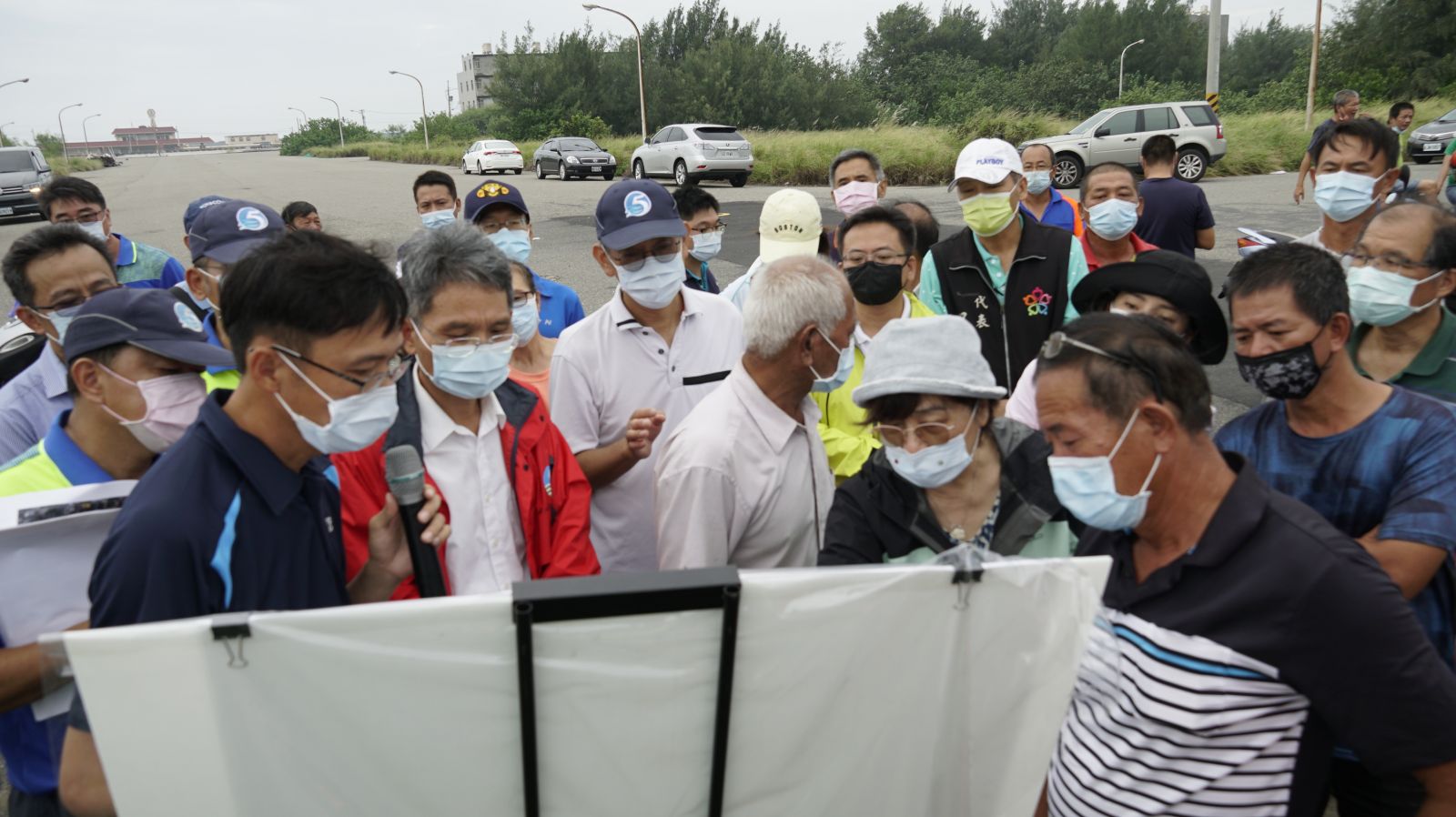 影／為雲林沿海鄉鎮淹水把脈　蘇治芬邀署長賴建信會勘災區 - https://www.watchmedia01.com