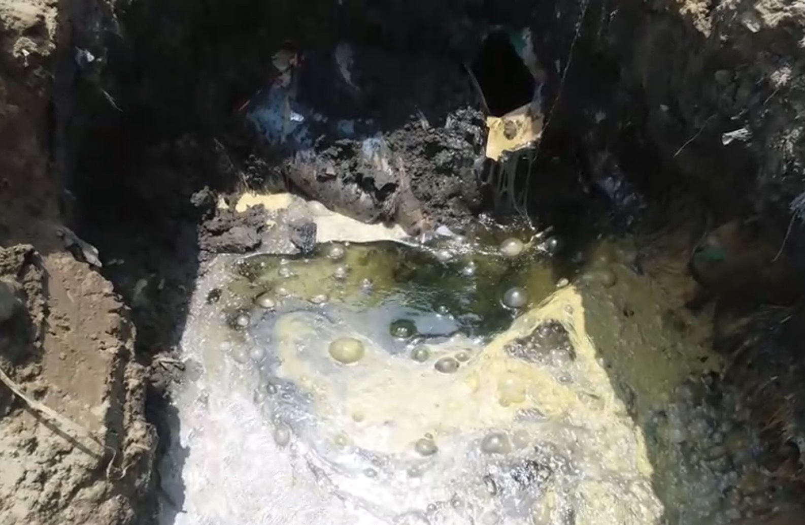 黑心狠撈5.7億！台南多處濫倒廢棄物 無良業者遭起訴 - https://www.watchmedia01.com